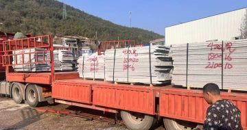 广州 芝麻灰花岗岩光面毛板出货日常