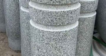 广州 芝麻白花岗岩挡车柱、隔离柱多少钱
