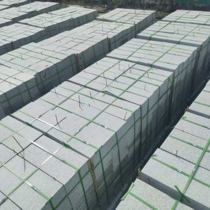 广州 芝麻白1.8公分火烧300*600地铺，清仓大甩卖