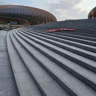 广州 弧形整石台阶铺装效果图