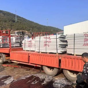 广州 芝麻灰花岗岩光面毛板出货日常