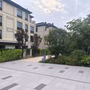 广州 芝麻白与芝麻白搭配铺装，尺寸1200*600