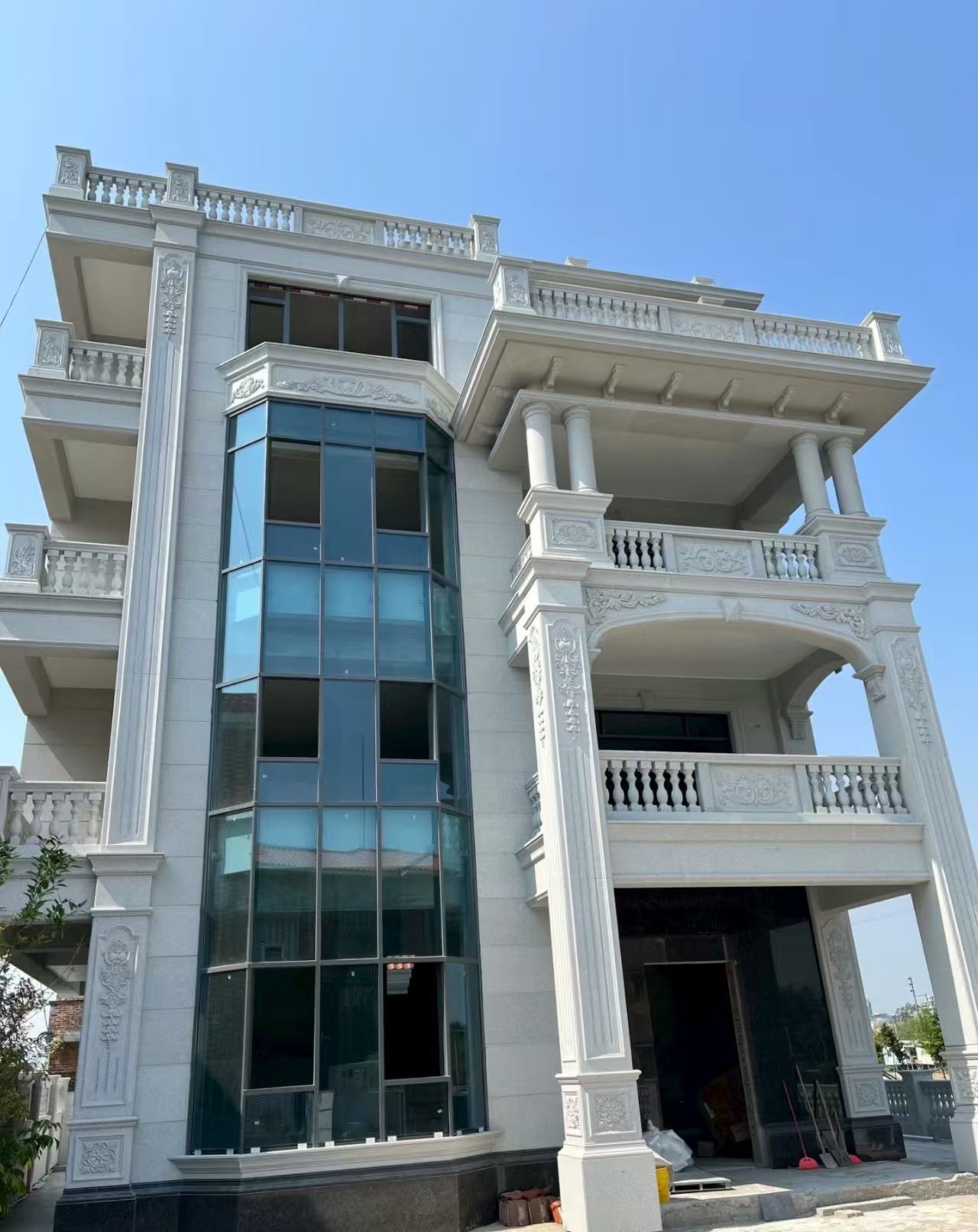 广州 芝麻白花岗岩别墅外墙干挂效果展示