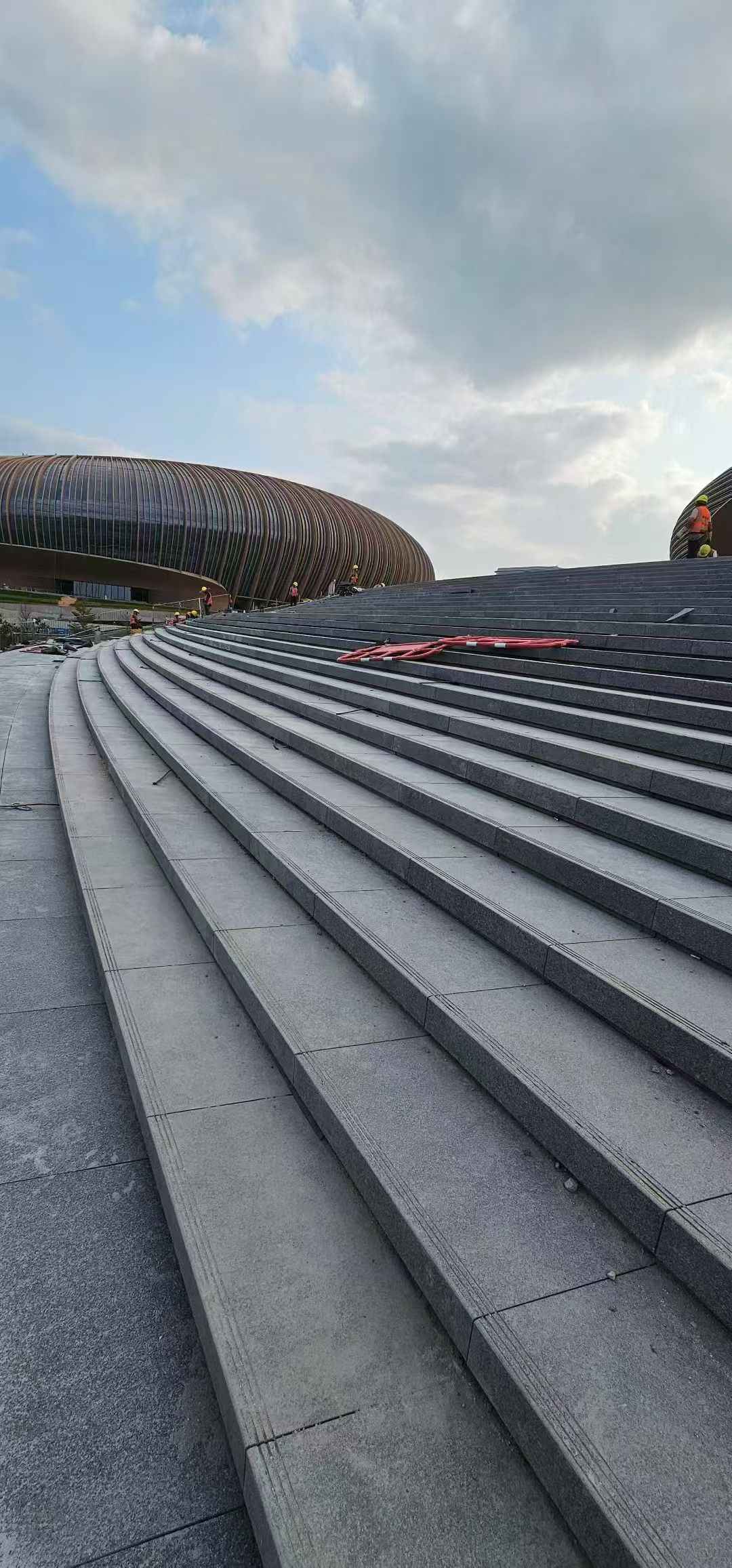 广州 弧形整石台阶铺装效果图