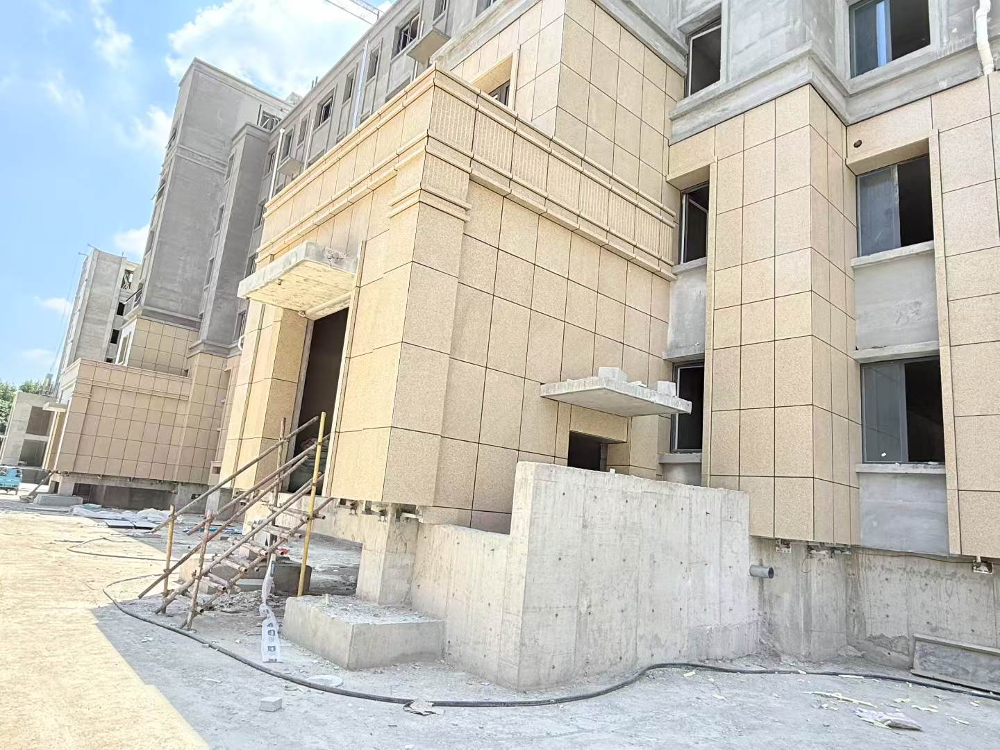 广州 黄金麻干挂，工地实拍