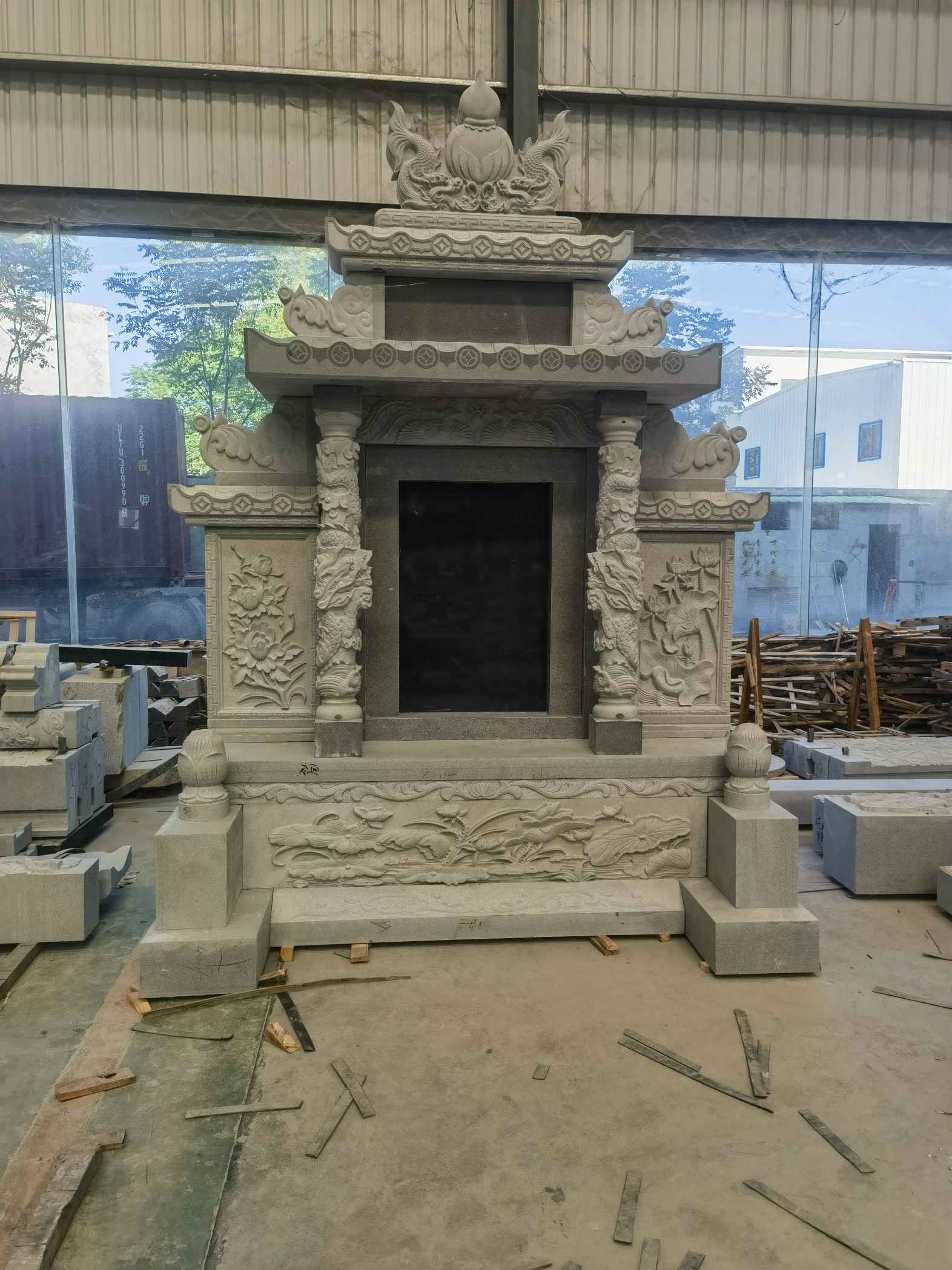 广州 芝麻灰高档墓碑、土墓，一套也支持定做