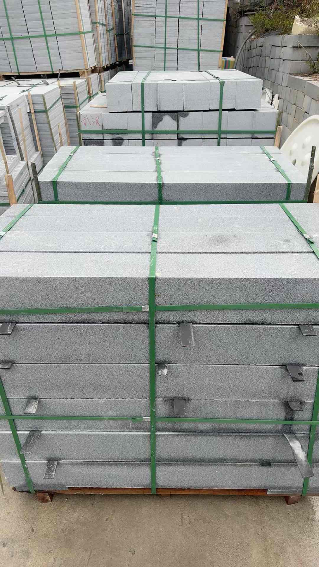 广州 芝麻灰机切面栏杆