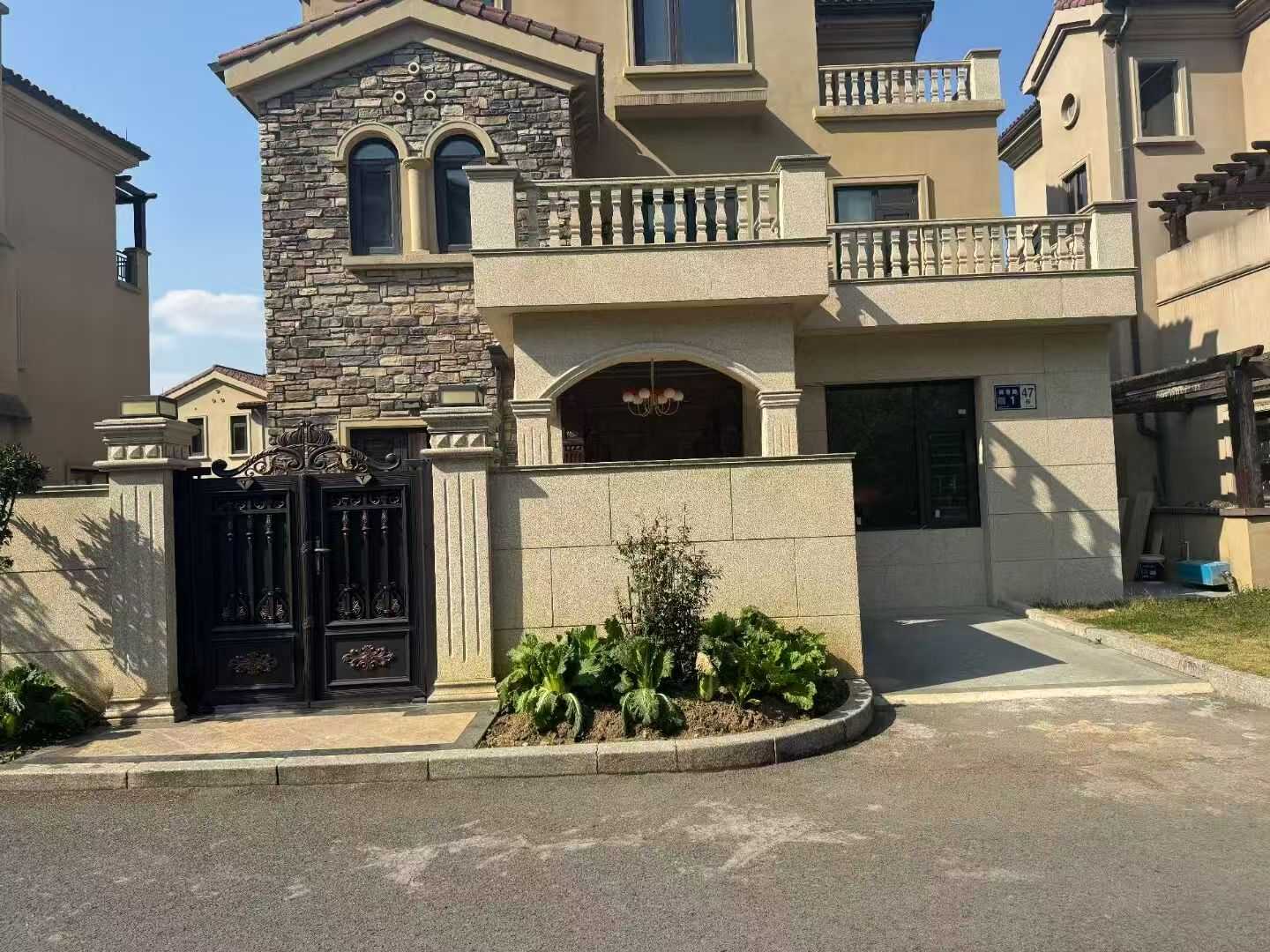 广州黄金麻别墅干挂效果展示