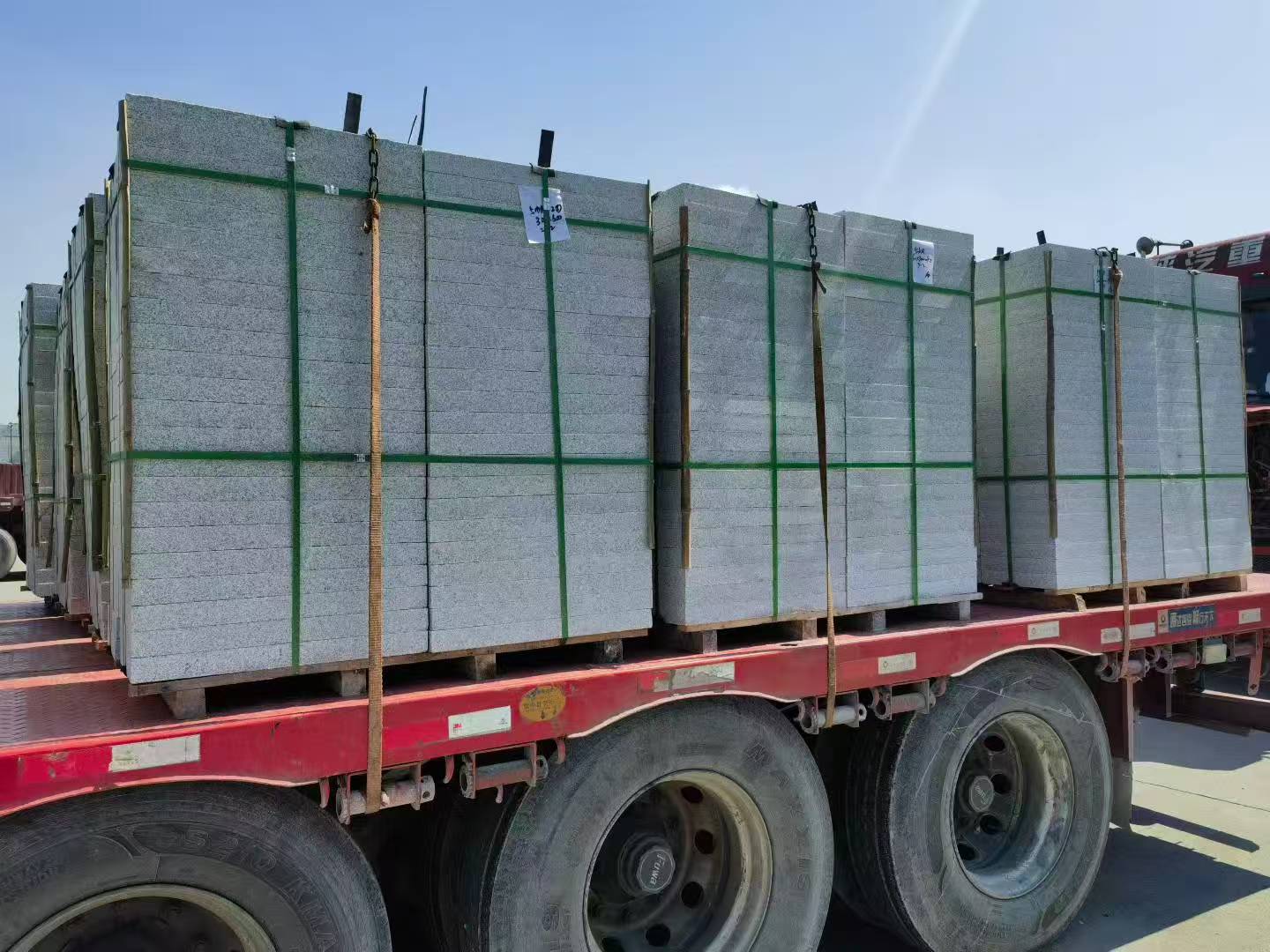 广州 芝麻白花岗岩地铺石