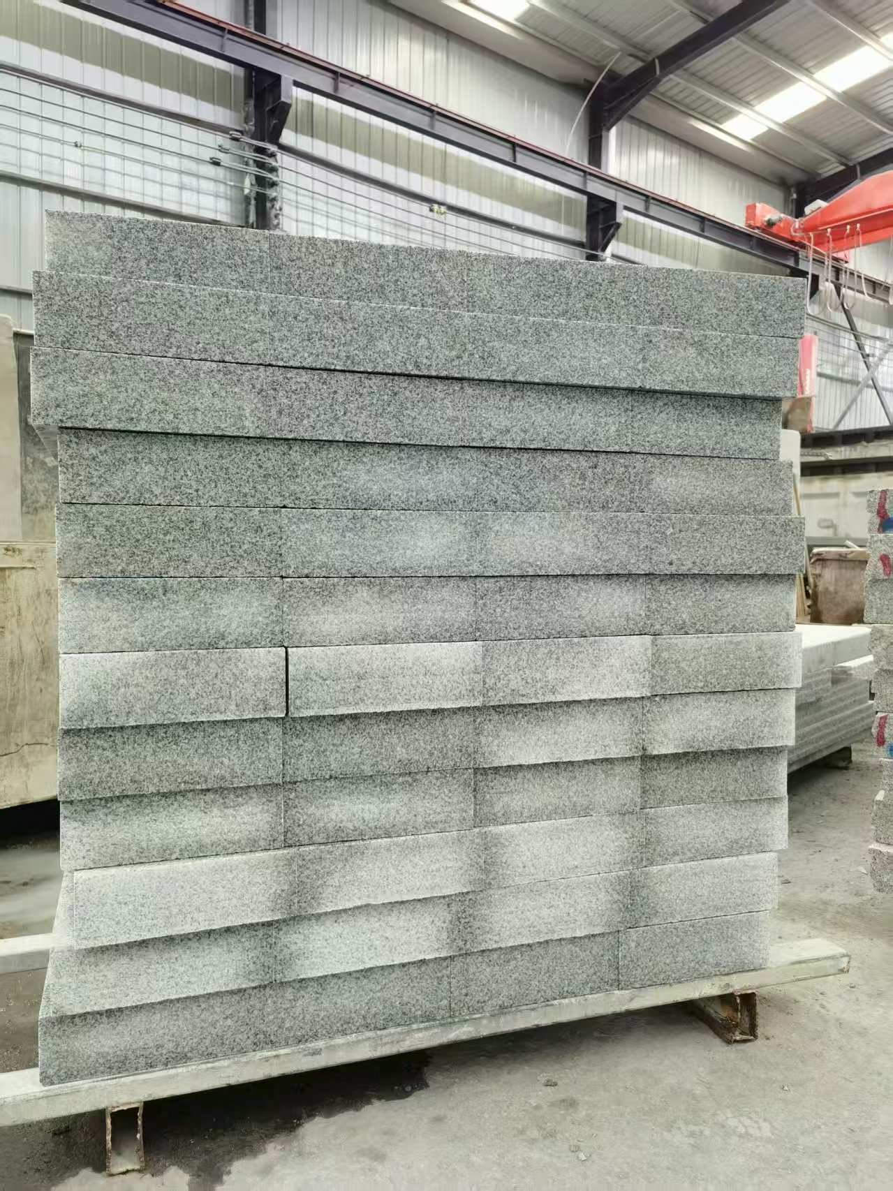 广州 芝麻白10公分300*600广场地铺，A料定制，尺寸标准，厚薄均匀