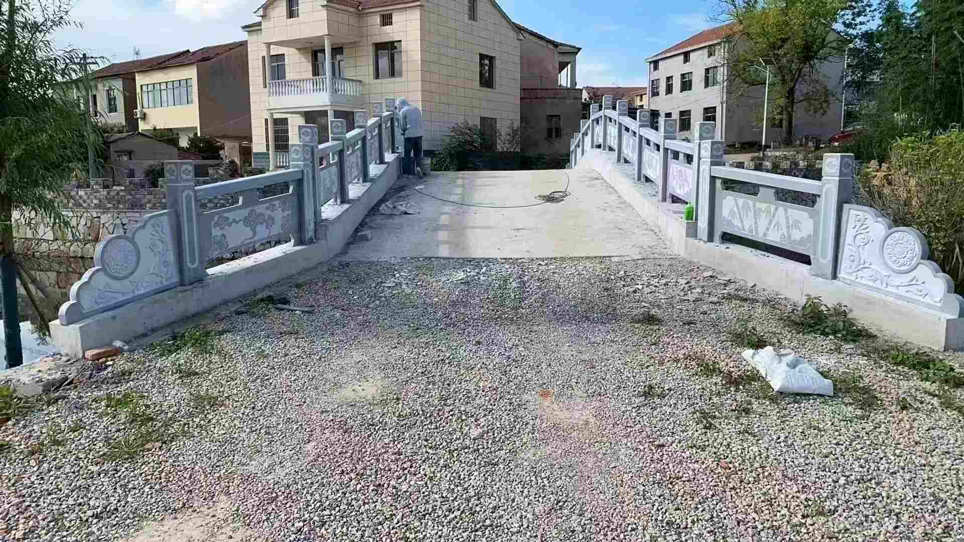 广州 芝麻灰花岗岩桥栏杆